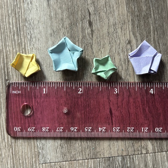 Handmade Assorted Paper Stars - Picture 5 of 6